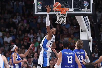&Chi;ά&lambda;&kappa;&iota;&nu;&eta; &eta; &Epsilon;&lambda;&lambda;ά&delta;&alpha; &sigma;&tau;&omicron; EuroBasket - &Nu;ί&kappa;&eta;&sigma;&epsilon; &tau;&eta; &Phi;&iota;&nu;&lambda;&alpha;&nu;&delta;ί&alpha; 92-89