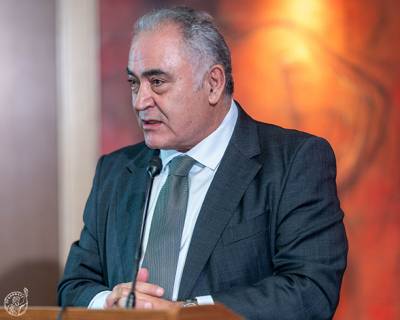 &Gamma;. &Chi;&alpha;&tau;&zeta;&eta;&theta;&epsilon;&omicron;&delta;&omicron;&sigma;ί&omicron;&upsilon; &gamma;&iota;&alpha; &alpha;&gamma;&rho;&omicron;&tau;&iota;&kappa;έ&sigmaf; &kappa;&iota;&nu;&eta;&tau;&omicron;&pi;&omicron;&iota;ή&sigma;&epsilon;&iota;&sigmaf;: &laquo;&Epsilon;ί&nu;&alpha;&iota; &alpha;&pi;ό&lambda;&upsilon;&tau;&eta; &alpha;&nu;ά&gamma;&kappa;&eta; &nu;&alpha; &sigma;&tau;&eta;&rho;ί&xi;&omicron;&upsilon;&mu;&epsilon; &tau;&omicron;&nu; &pi;&rho;&omega;&tau;&omicron;&gamma;&epsilon;&nu;ή &tau;&omicron;&mu;έ&alpha;&raquo;
