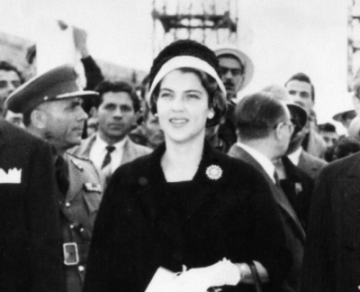 &Alpha;&pi;&epsilon;&beta;ί&omega;&sigma;&epsilon; &eta; &Alpha;&mu;&alpha;&lambda;ί&alpha; &Mu;&epsilon;&gamma;&alpha;&pi;ά&nu;&omicron;&upsilon;, &pi;&rho;ώ&eta;&nu; &sigma;ύ&zeta;&upsilon;&gamma;&omicron;&sigmaf; &tau;&omicron;&upsilon; &Kappa;&omega;&nu;&sigma;&tau;&alpha;&nu;&tau;ί&nu;&omicron;&upsilon; &Kappa;&alpha;&rho;&alpha;&mu;&alpha;&nu;&lambda;ή