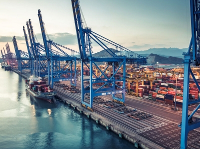 DP World reports +7.6% gross volume growth in Q4 2020 and flat growth for FY2020