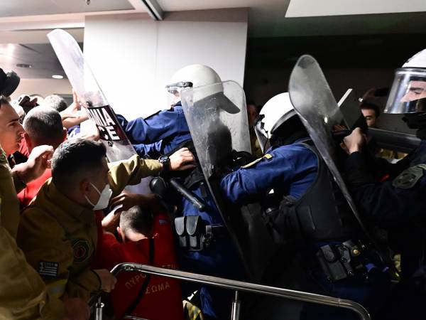 &Beta;&alpha;&sigma;ί&lambda;&eta;&sigmaf; &Kappa;&iota;&kappa;ί&lambda;&iota;&alpha;&sigmaf;: &laquo;&Pi;&rho;&omicron;&beta;&omicron;&kappa;ά&tau;&sigma;&iota;&alpha;&raquo; &eta; &epsilon;&iota;&sigma;&beta;&omicron;&lambda;ή &tau;&omega;&nu; &epsilon;&pi;&omicron;&chi;&iota;&kappa;ώ&nu; &Pi;&upsilon;&rho;&omicron;&sigma;&beta;&epsilon;&sigma;&tau;ώ&nu; &sigma;&tau;&omicron; &Upsilon;&pi;&omicron;&upsilon;&rho;&gamma;&epsilon;ί&omicron;