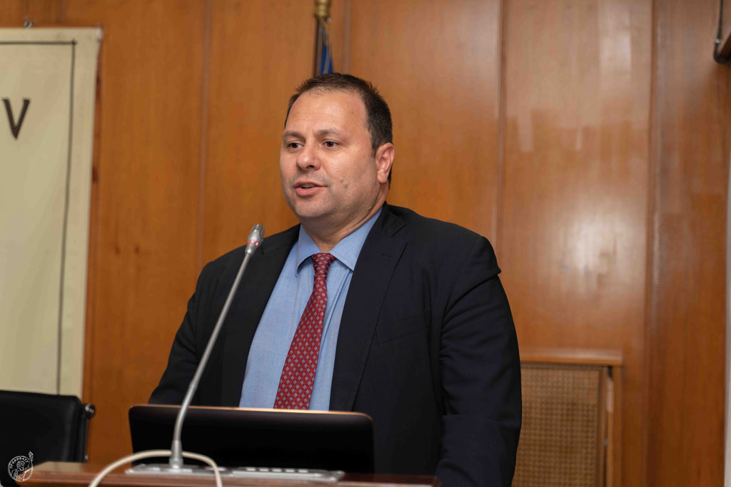 εεα κεντρο αθηνας 2